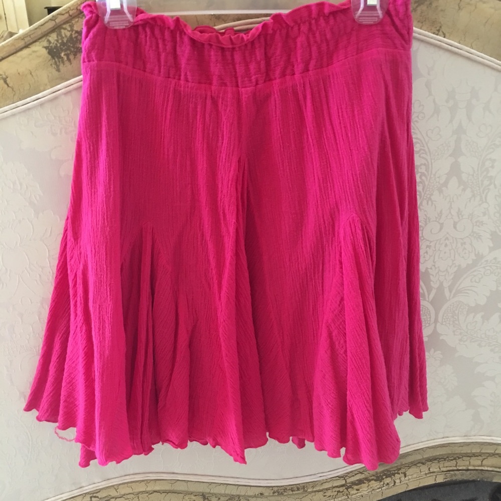 Guess hot pink skirt - Picture 2 of 6